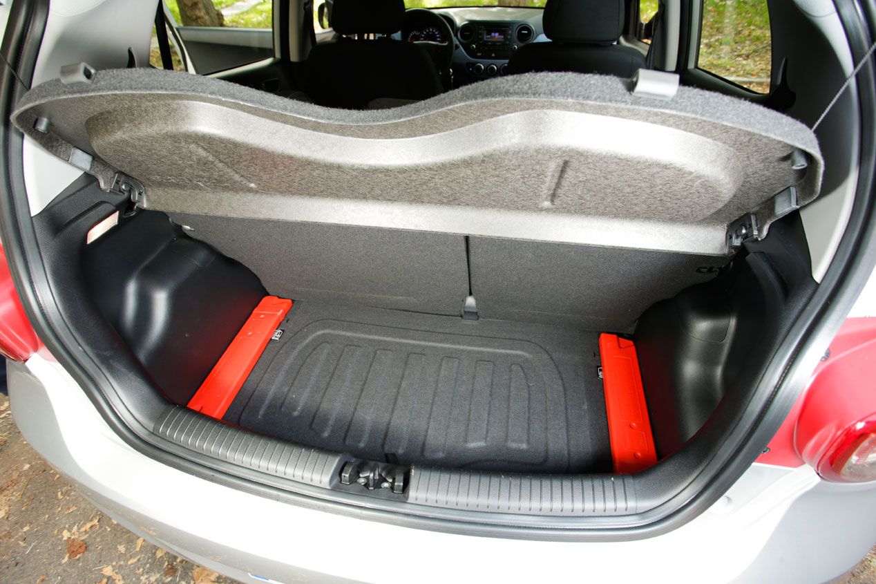 Comparativa: Citroën C1 1.2 vs Hyundai i10 1.2 y Seat Mii 1.0, meriéndate la ciudad