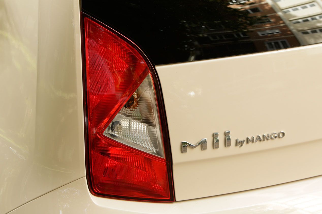 Comparativa: Citroën C1 1.2 vs Hyundai i10 1.2 y Seat Mii 1.0, meriéndate la ciudad