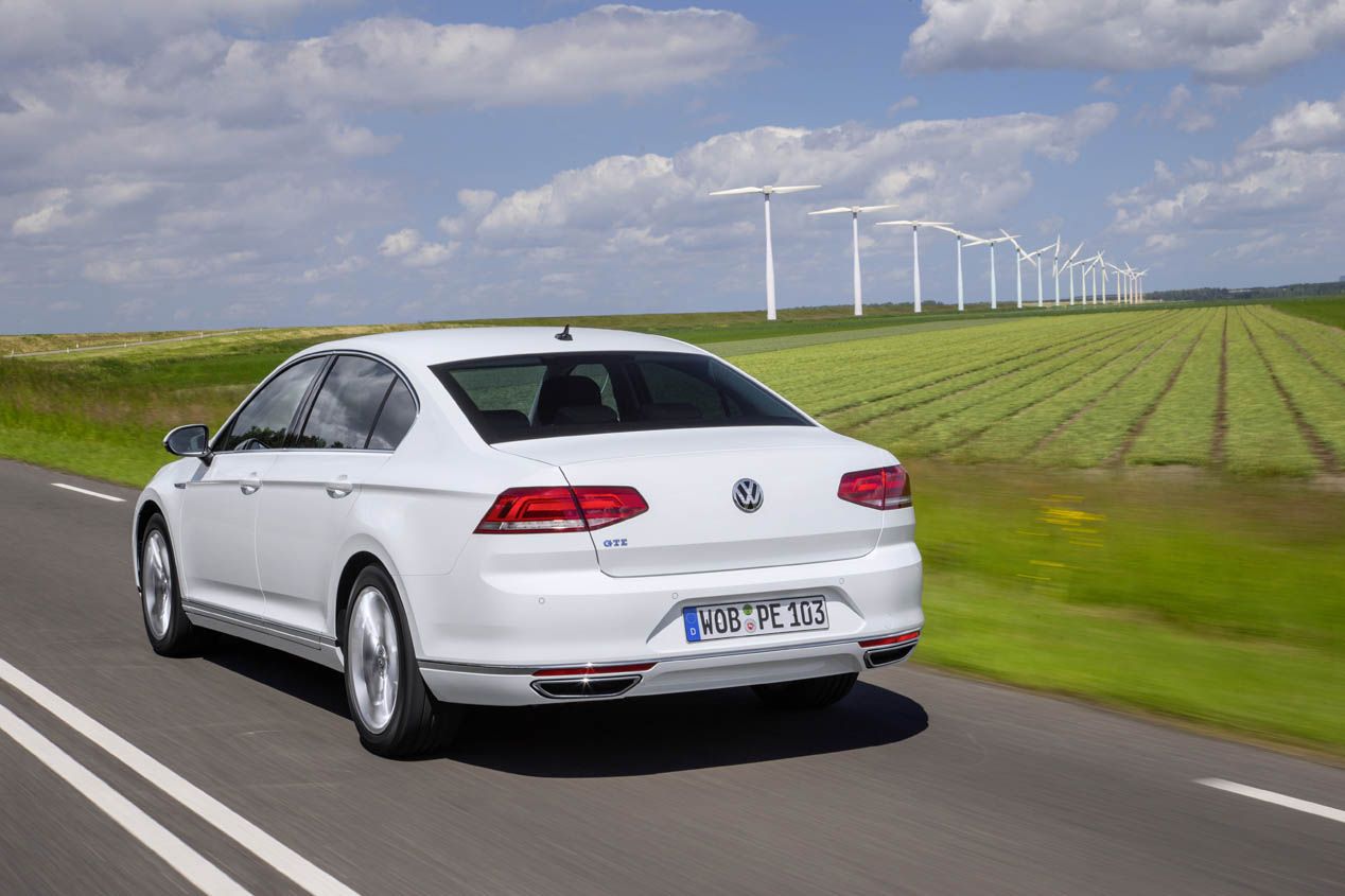 Contacto: Volkswagen Passat GTE, la berlina que menos consume