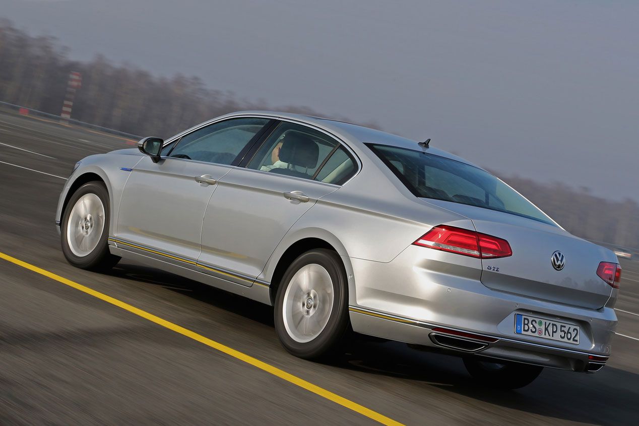 Contacto: Volkswagen Passat GTE, la berlina que menos consume