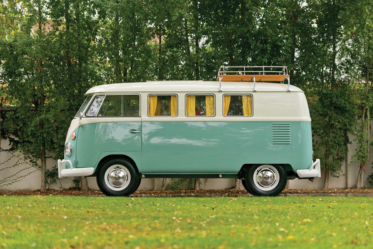 65 años del Volkswagen Bulli, la popular furgoneta 'flower power'