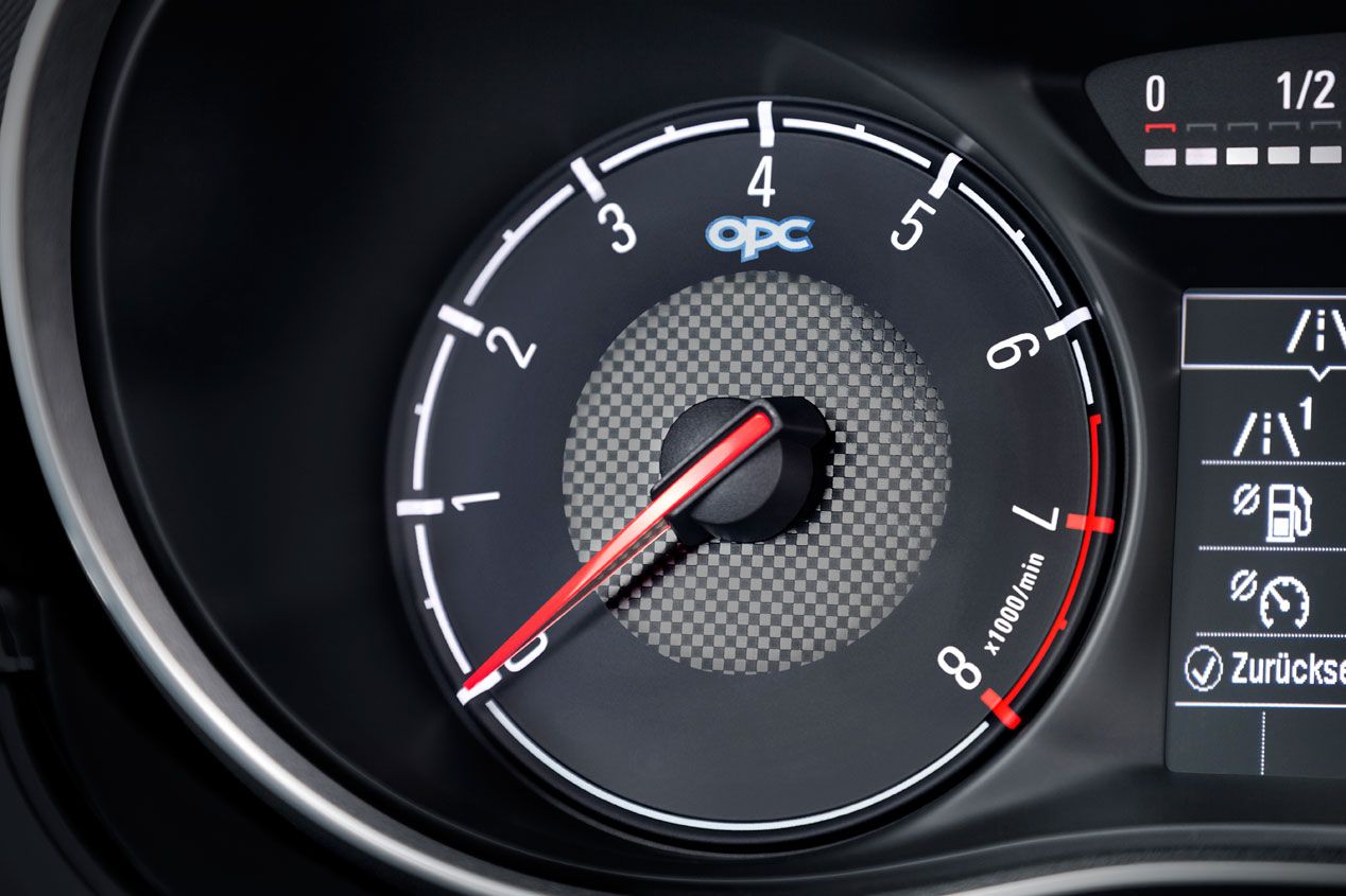 Opel Corsa OPC 2015, pequeña bomba deportiva