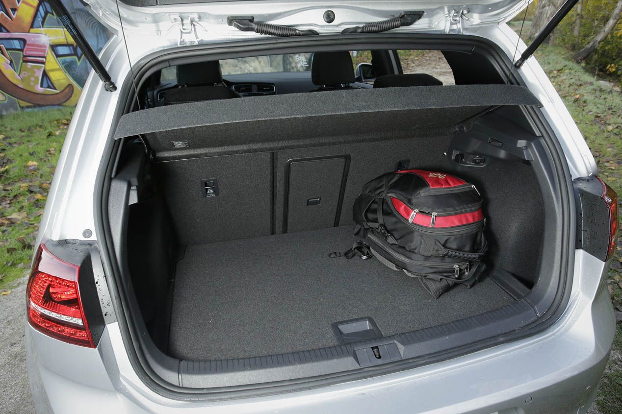 Comparativa: Volkswagen Golf GTD vs Volvo V40 D4