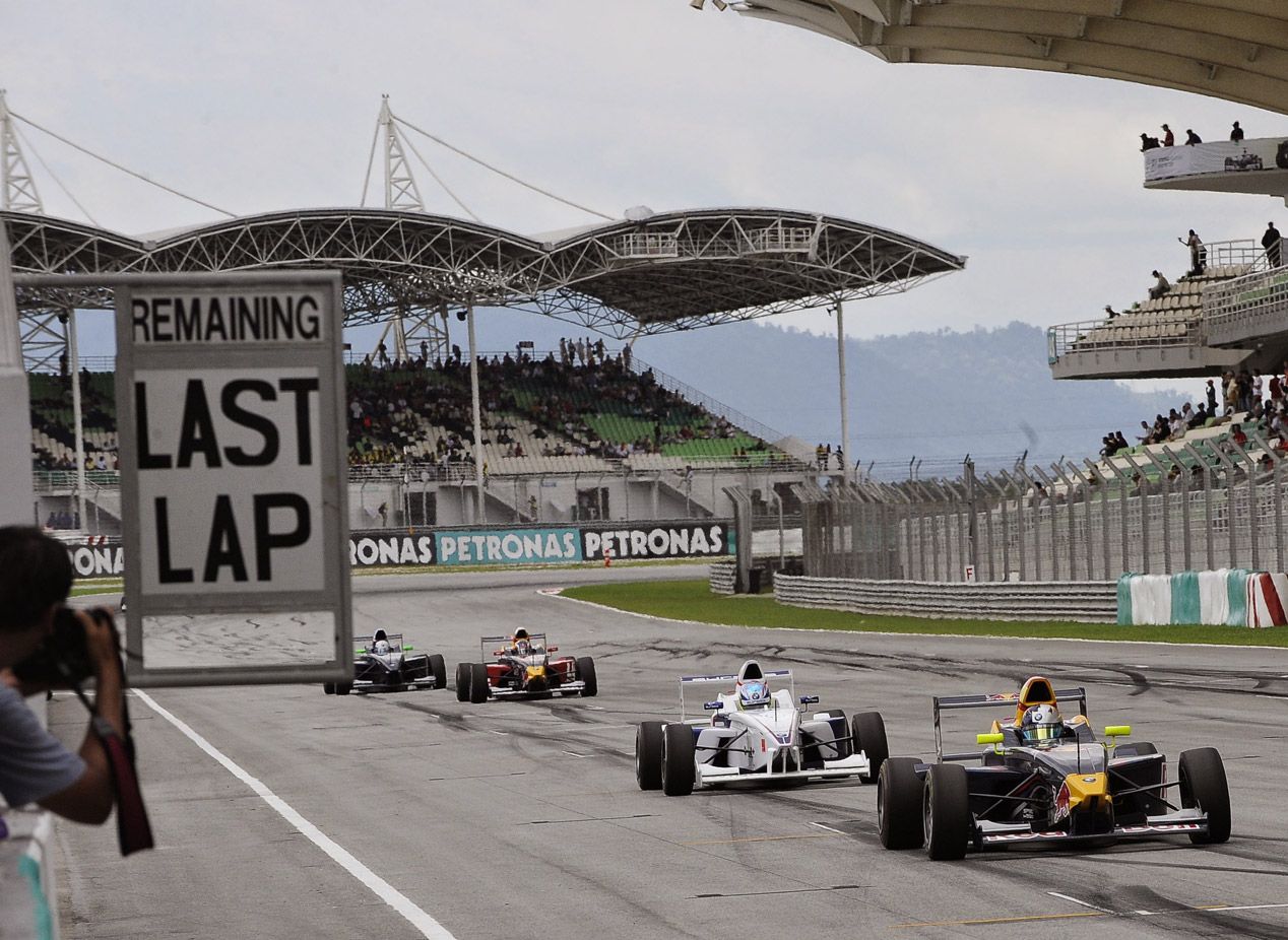 Así fue el debut de Carlos Sainz Jr. en monoplazas en 2010
