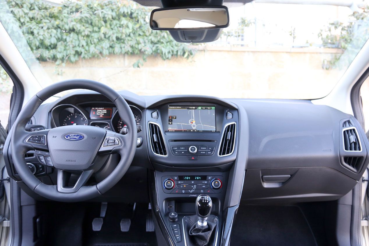 Comparativa: Ford Focus 1.6 TDCI 115 Titanium vs Renault Mégane 1.5 dCi 110 Limited