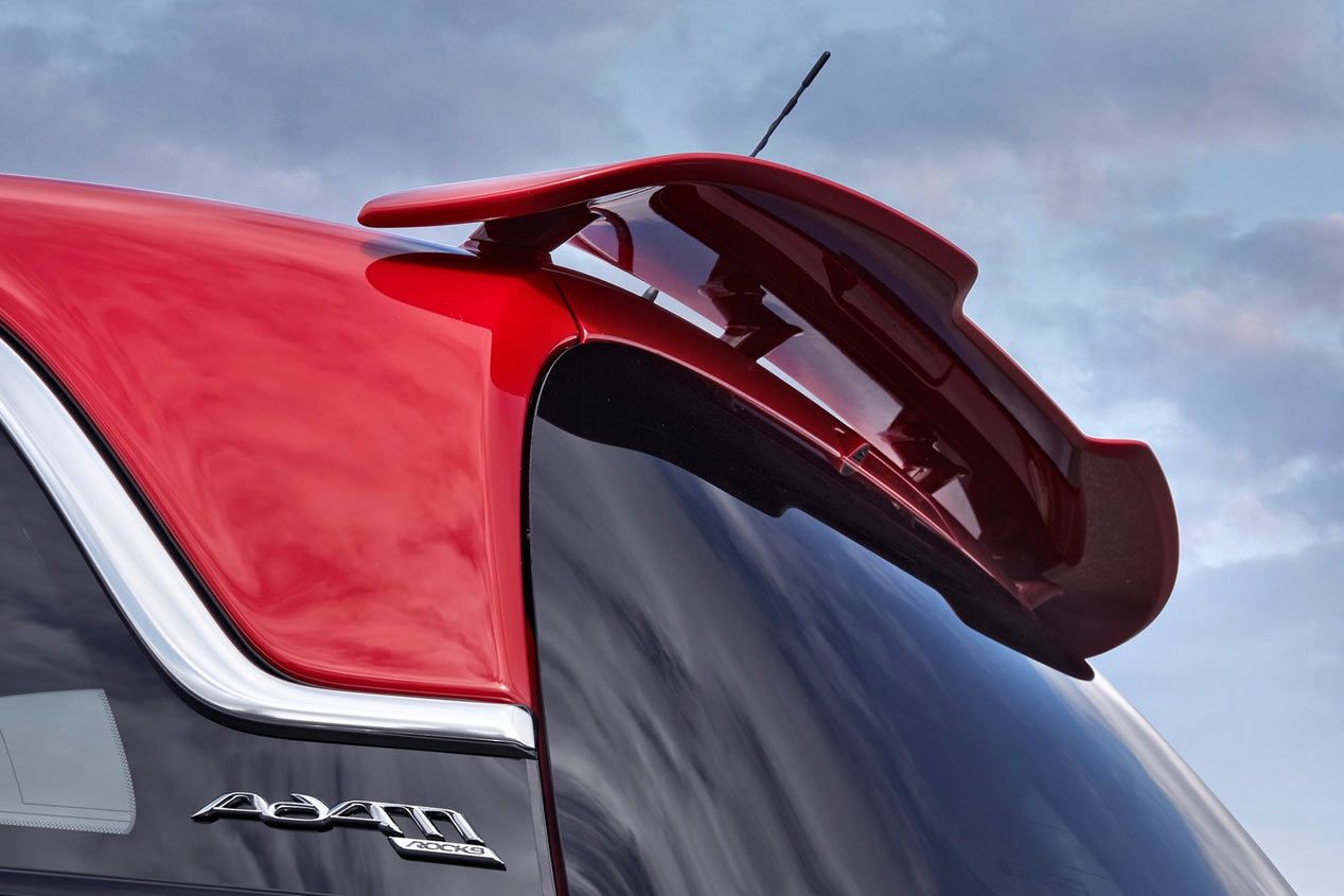 Opel Adam Rocks S, mini cabrio veloz