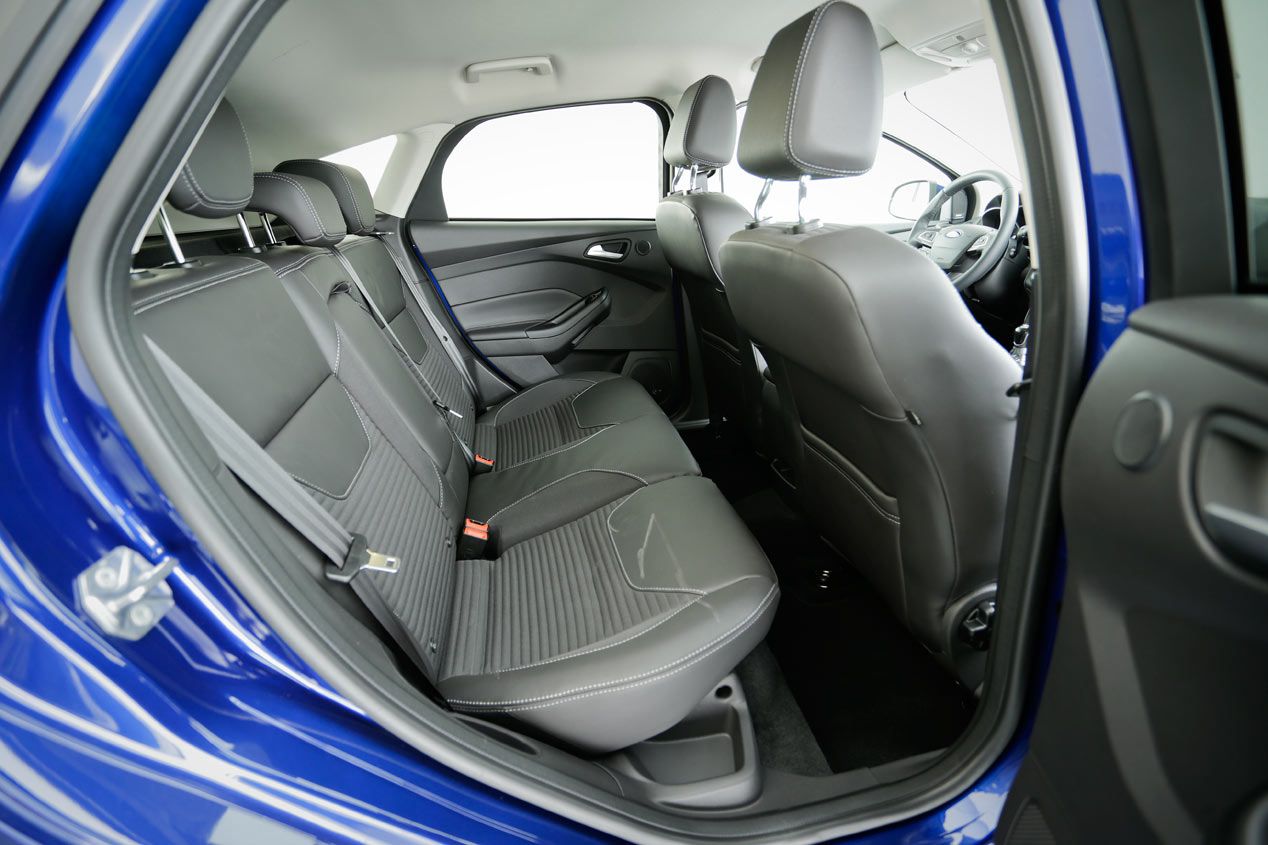 Comparativa: Ford Focus 1.0 EcoBoost 125 vs. Peugeot 308 1.2 e-THP 130 PureTech