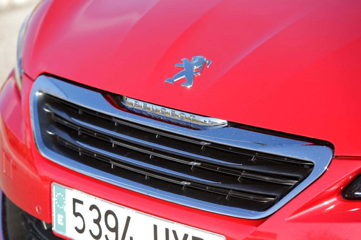 Comparativa: Ford Focus 1.0 EcoBoost 125 vs. Peugeot 308 1.2 e-THP 130 PureTech