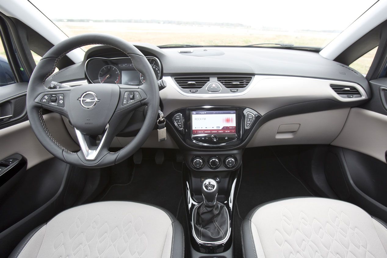 Ford Fiesta 1.0 125 CV vs Opel Corsa 1.0T 115 y Skoda Fabia 1.2 TSI 110