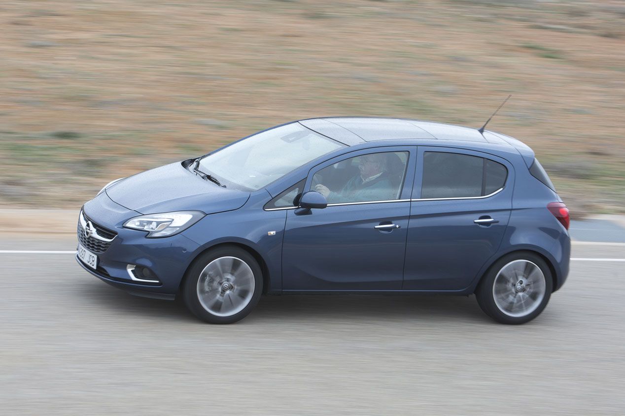 Ford Fiesta 1.0 125 CV vs Opel Corsa 1.0T 115 y Skoda Fabia 1.2 TSI 110
