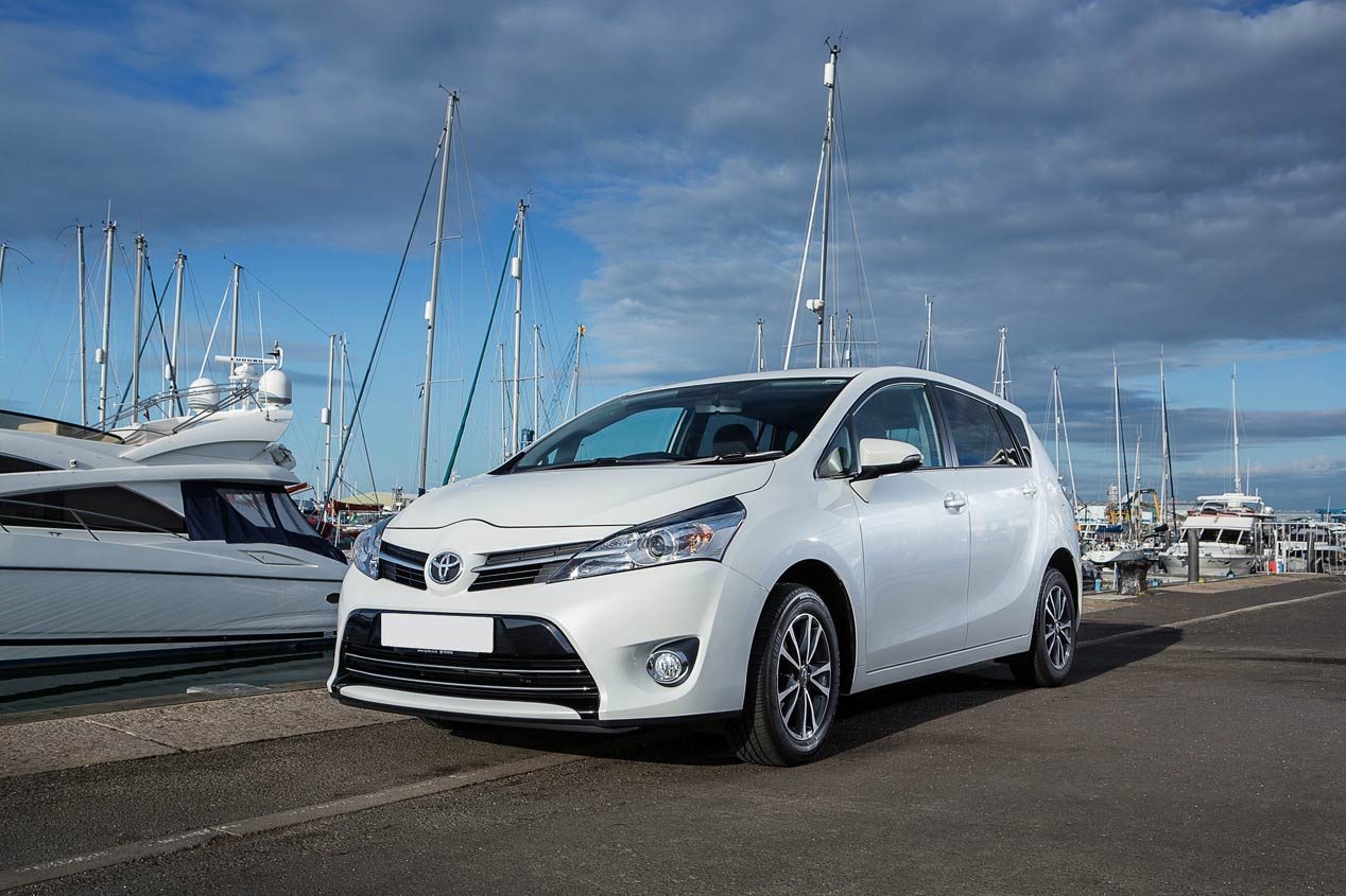 Toyota Verso 2015, más eficiente y equipado