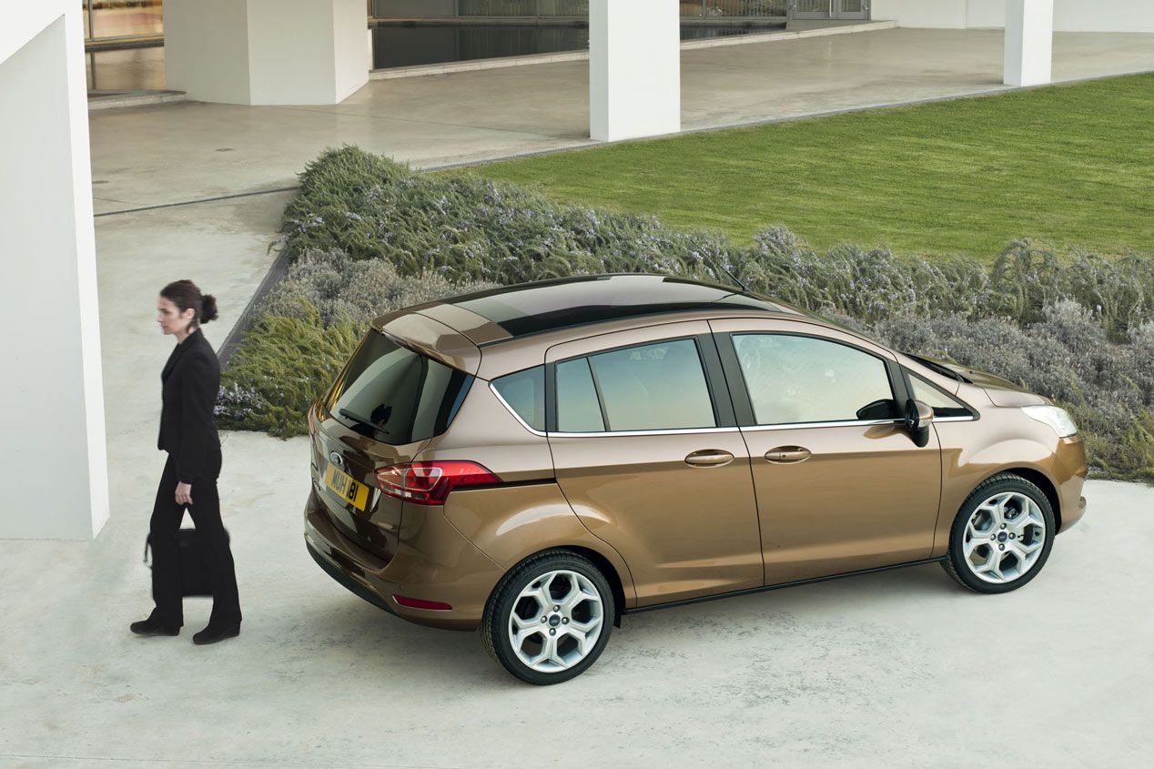 10 coches para madres trabajadoras