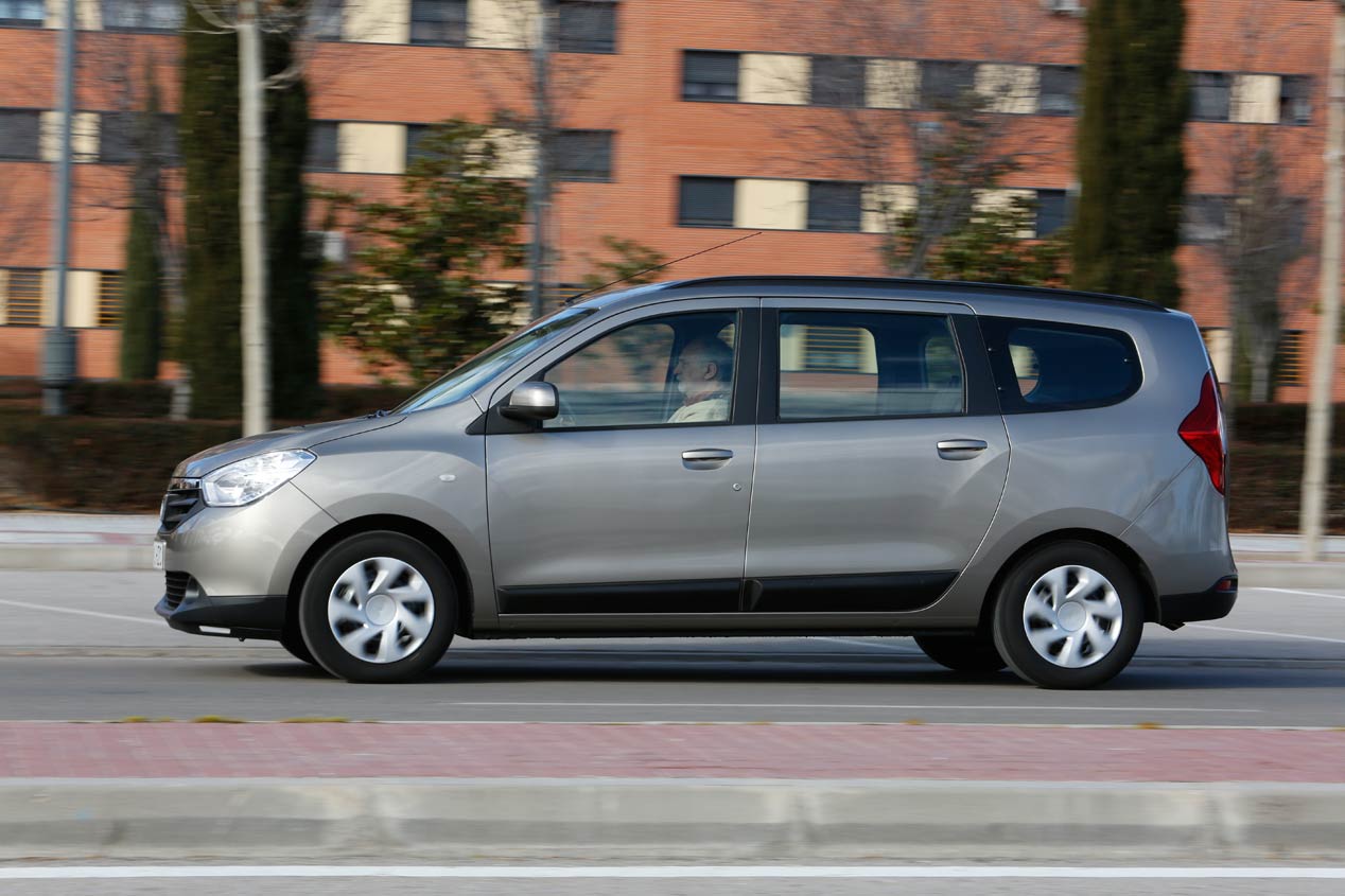 Dacia Lodgy dCi 110 7plz vs   Dacia Logan MCV dCi 90