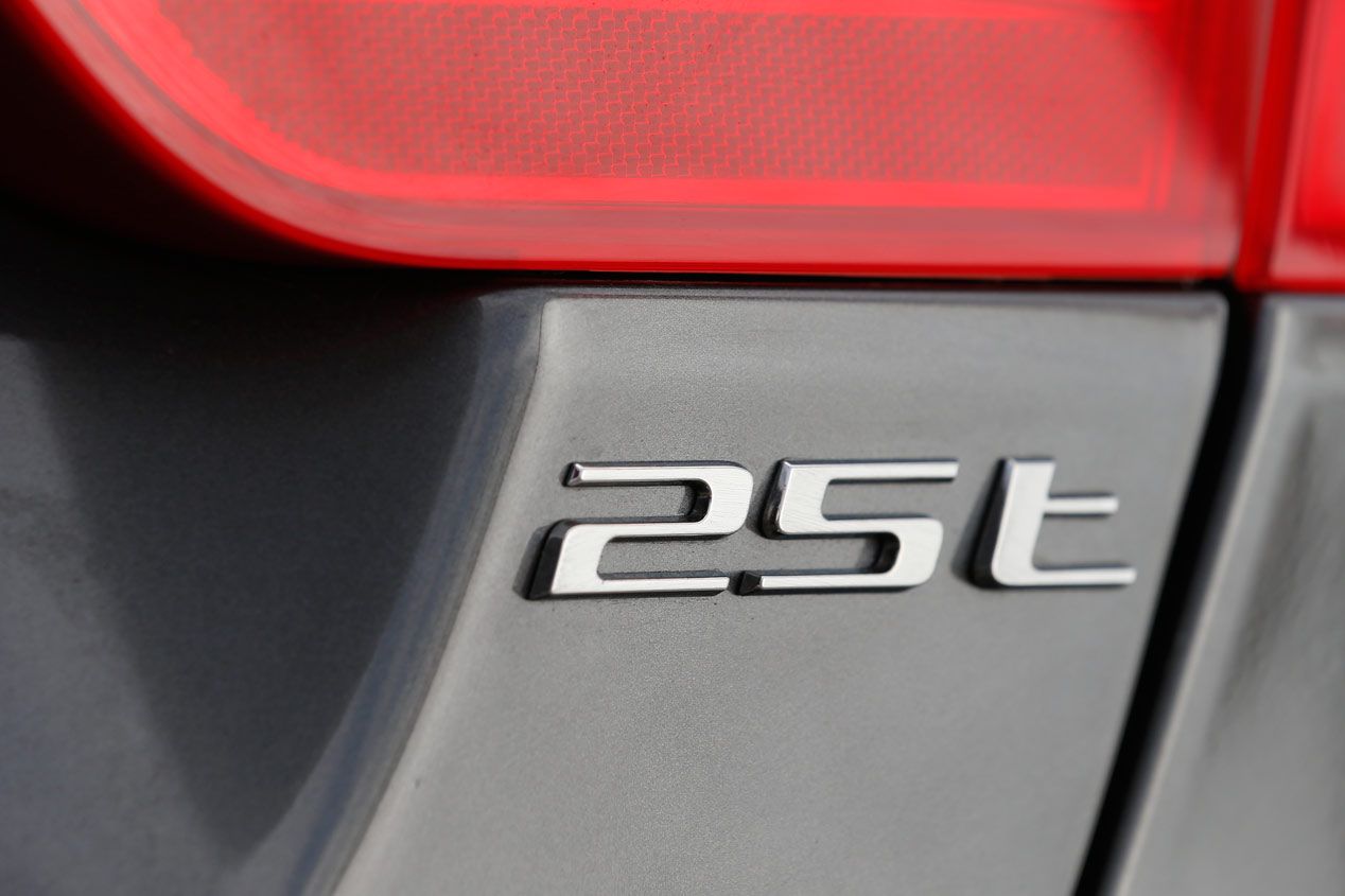 Contacto: Jaguar XE, un turbo que valen 240 caballos