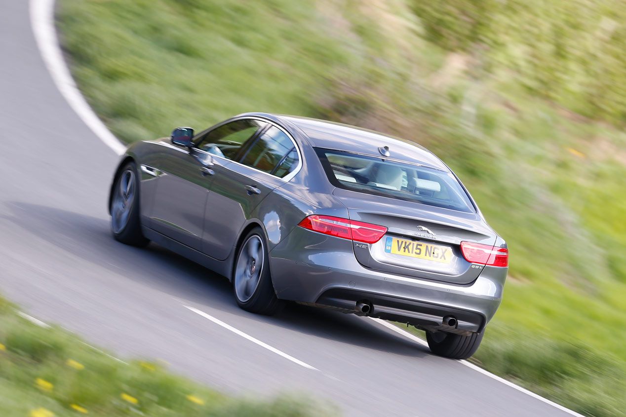 Contacto: Jaguar XE, un turbo que valen 240 caballos