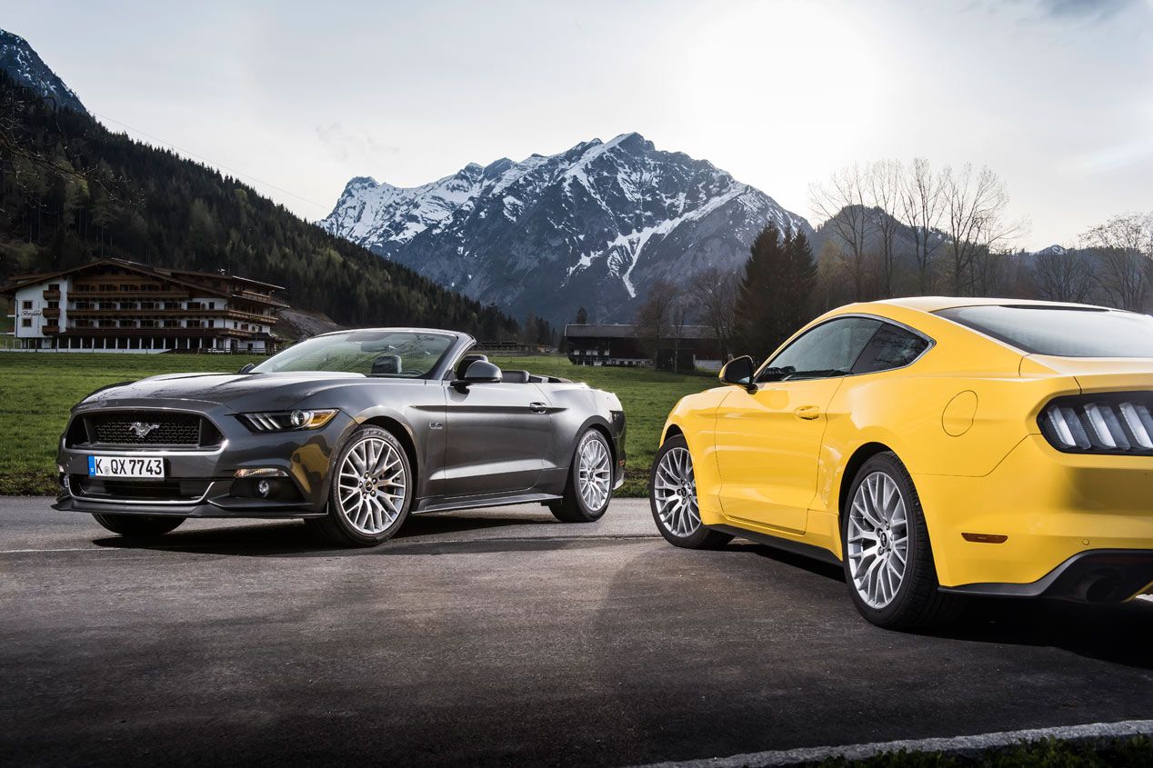 Contacto: Ford Mustang Convertible 2015