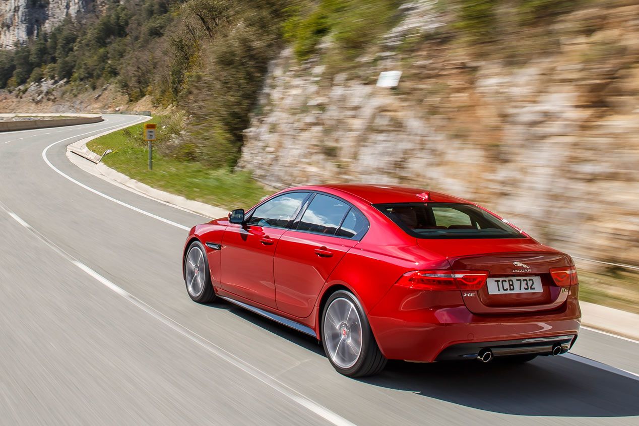 Contacto: Jaguar XE-S 3.0 SC, compacto y deportivo