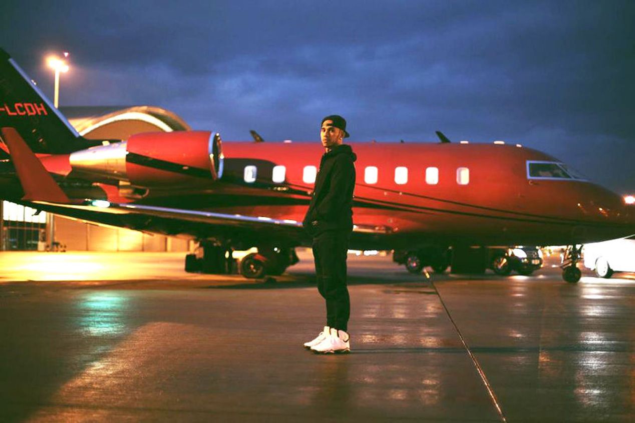 El harén de superdeportivos de Lewis Hamilton