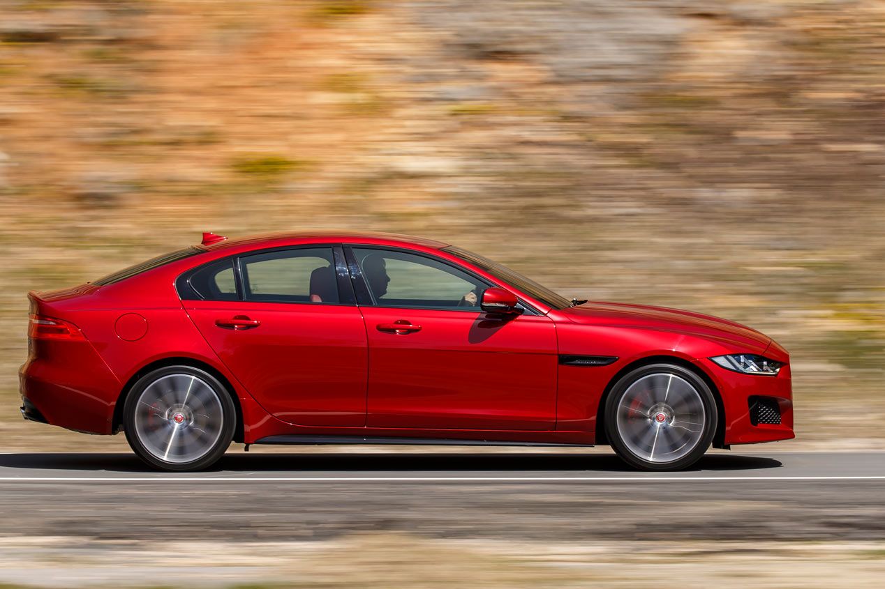 Contacto: Jaguar XE-S 3.0 SC, compacto y deportivo