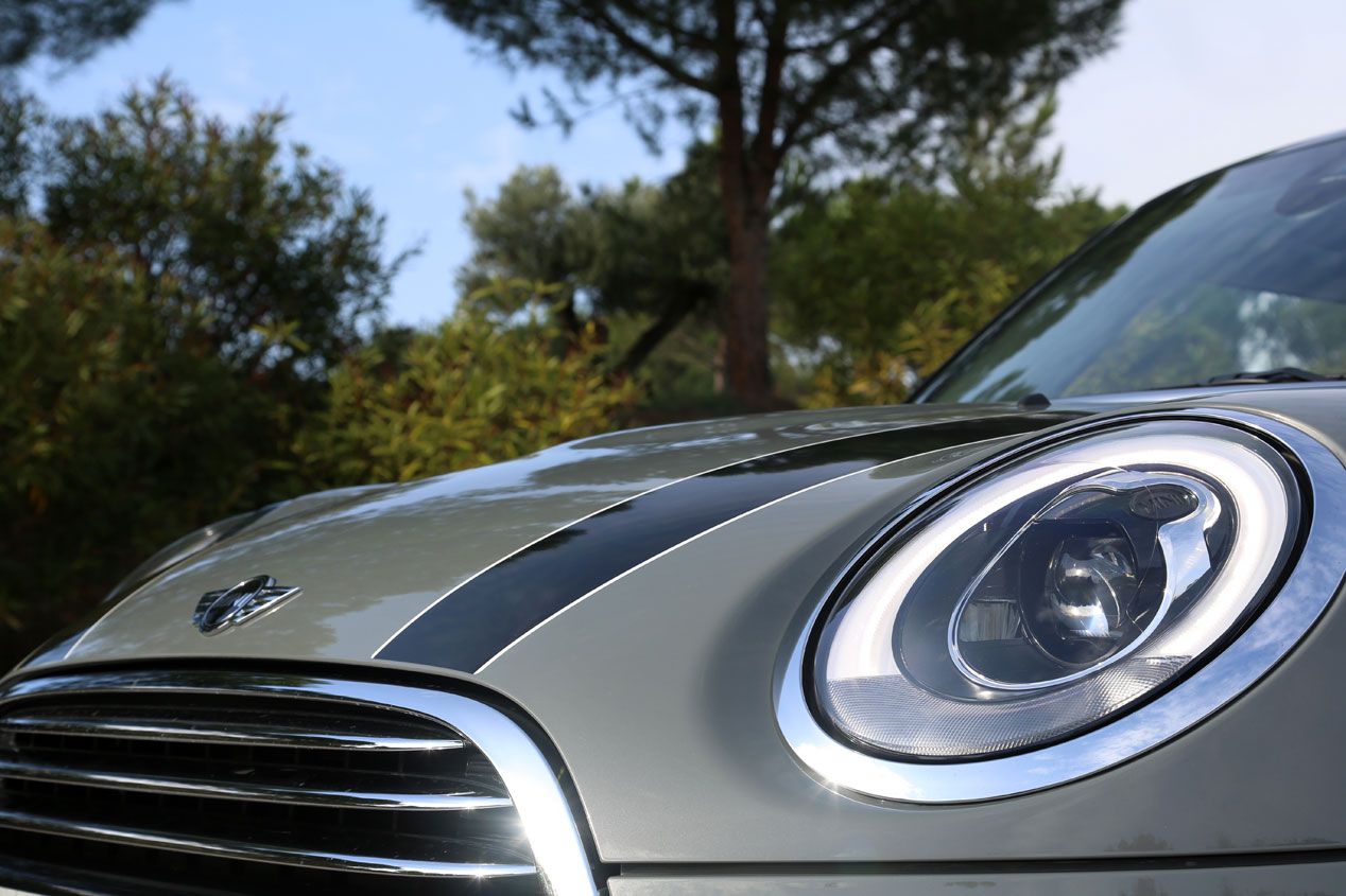 Comparativa: Mini Cooper D 5 p vs Nissan Juke 1.5 DCI 4x2