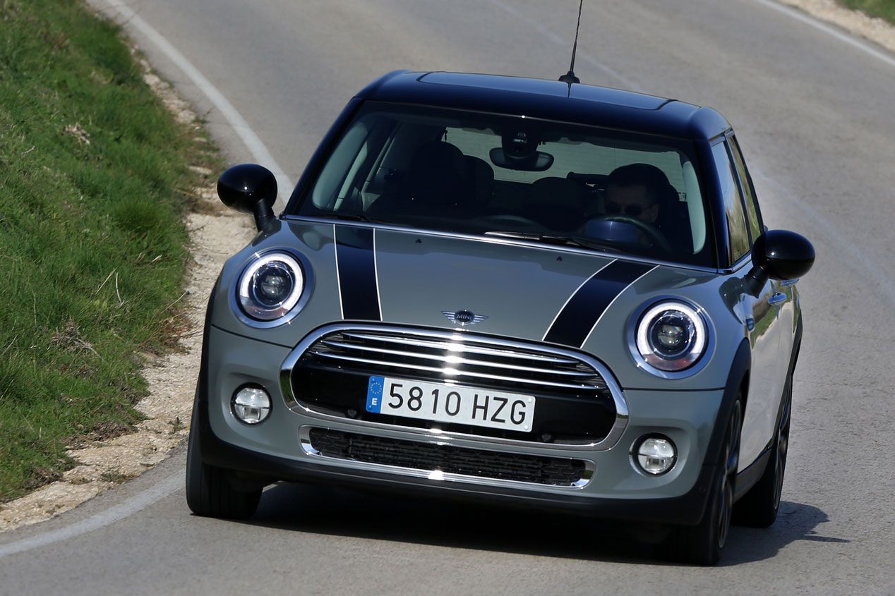 Comparativa: Mini Cooper D 5 p vs Nissan Juke 1.5 DCI 4x2