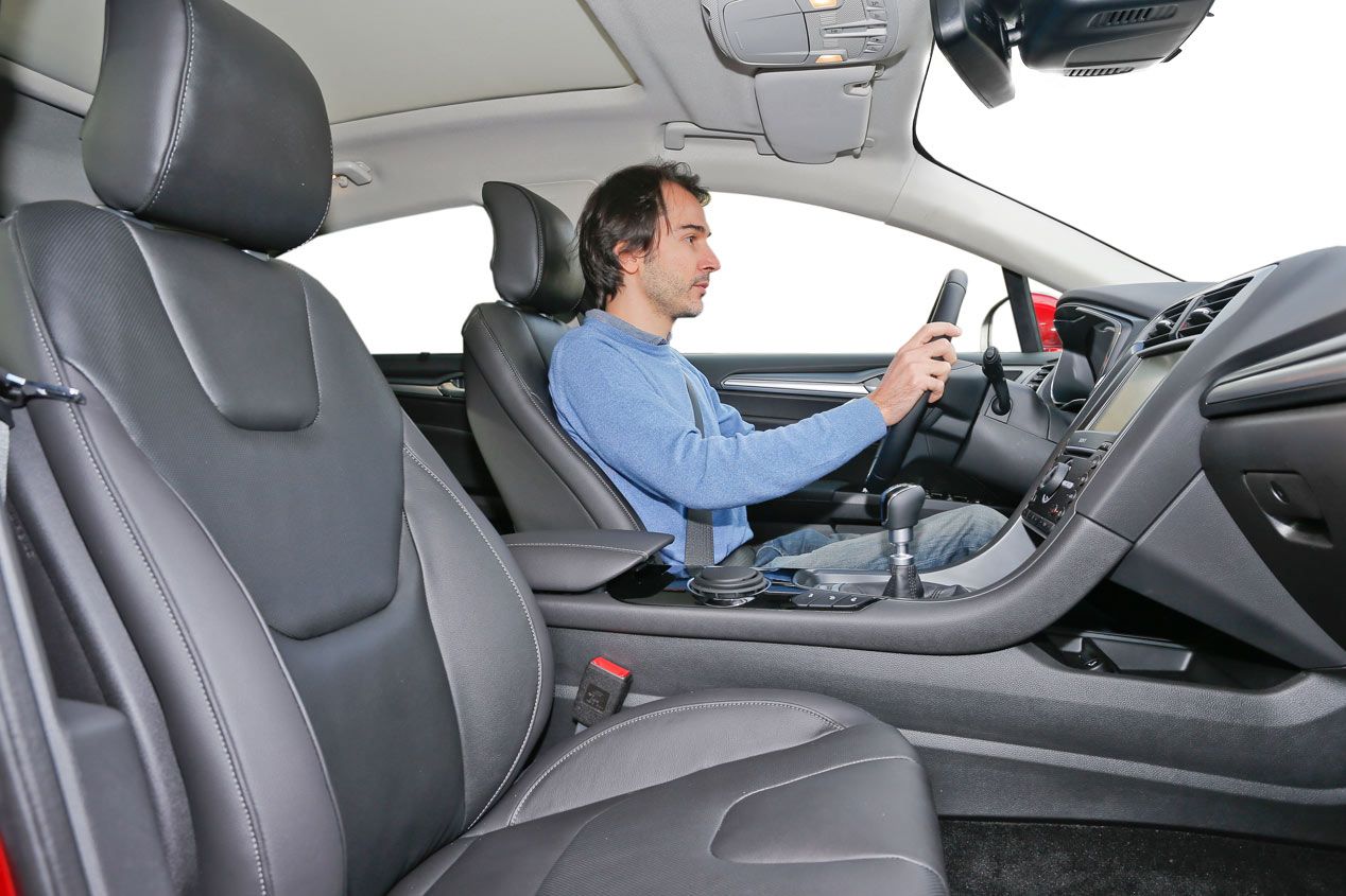 Comparativa: Ford Mondeo 2.0 TDCi vs VW Passat 2.0 TDI DSG
