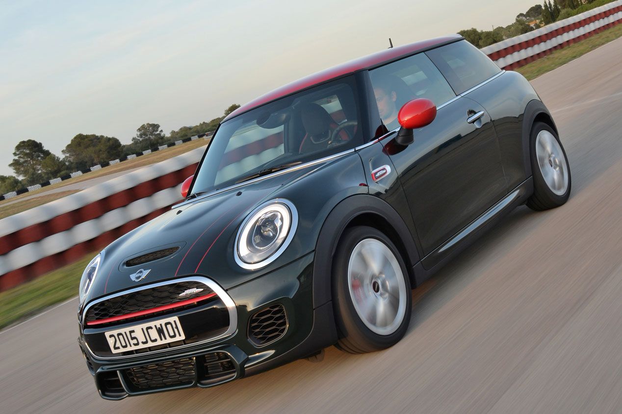 Contacto: Mini John Cooper Works, ¡cañonazo!