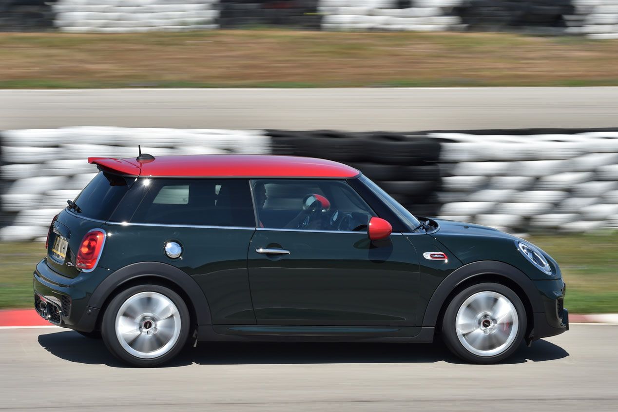 Contacto: Mini John Cooper Works, ¡cañonazo!