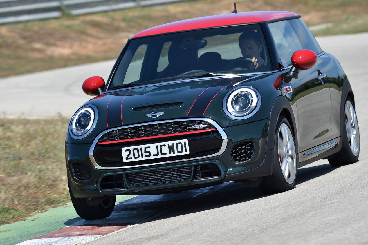 Contacto: Mini John Cooper Works, ¡cañonazo!