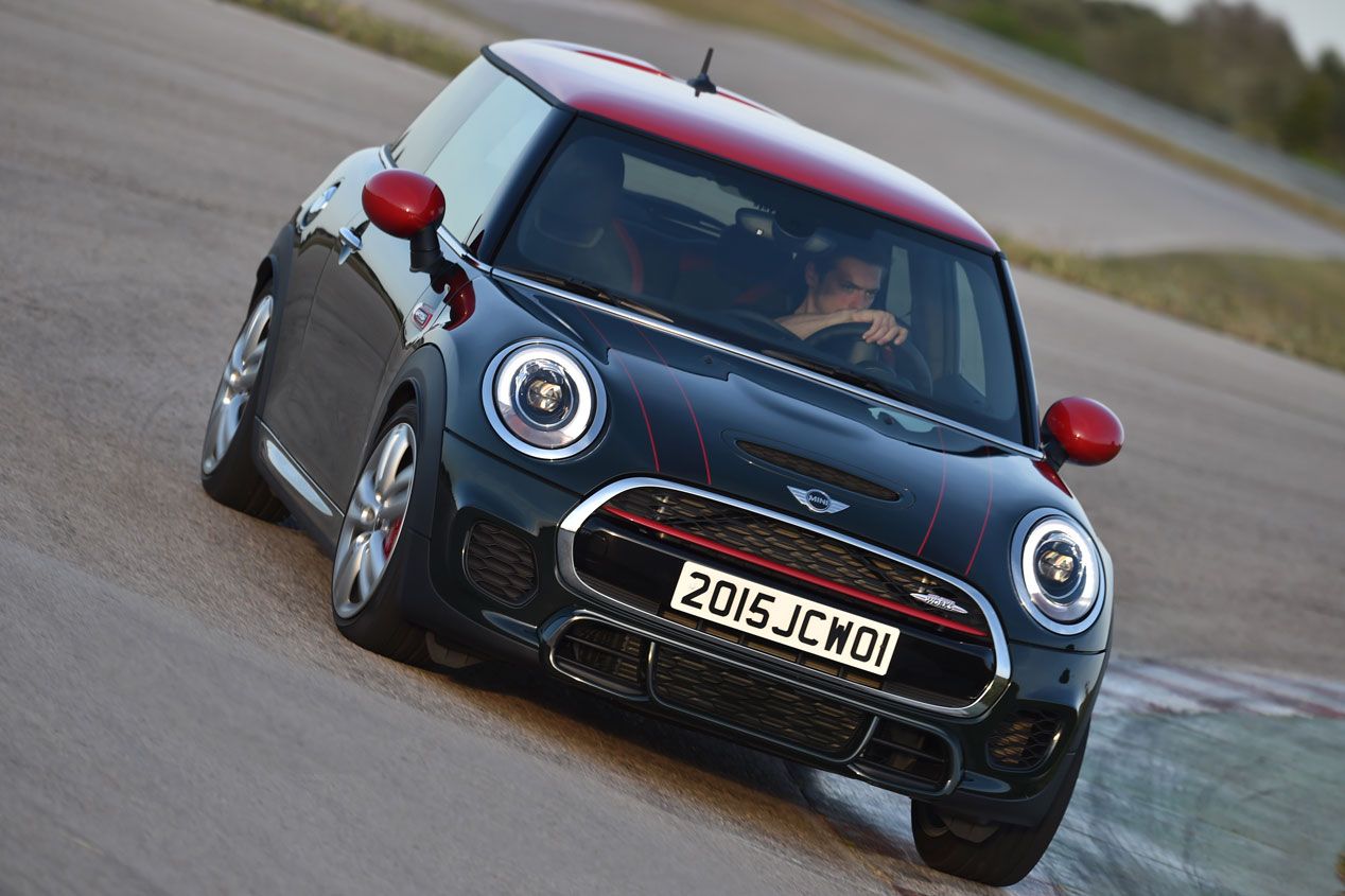 Contacto: Mini John Cooper Works, ¡cañonazo!