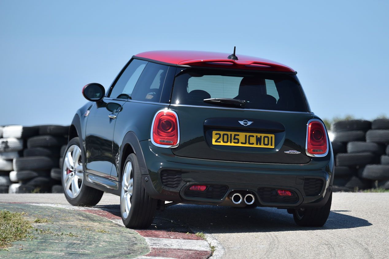 Contacto: Mini John Cooper Works, ¡cañonazo!