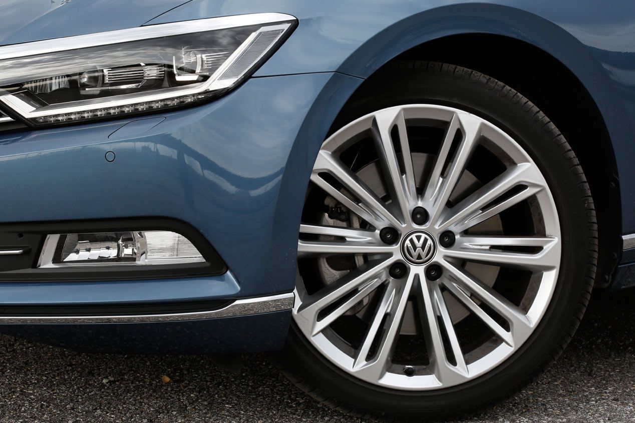 Comparativa: VW Passat 2.0 TDi BiT 4Motion DSG vs Volvo S80 D5 AWD Aut.