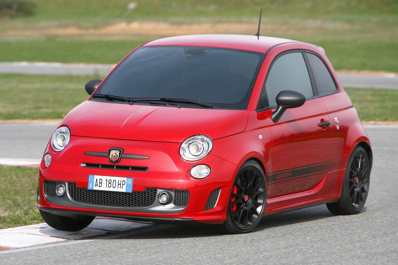 Abarth 595 Competizione 2015, más 'veneno' deportivo