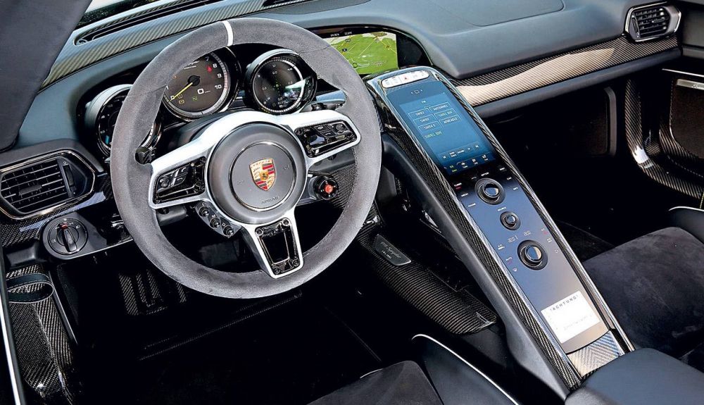 Comparativa: Bugatti Veyron Super Sport vs Ferrari LaFerrari y Porsche 918 Spyder, trío de ases