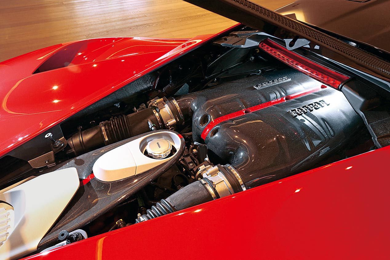 Comparativa: Bugatti Veyron Super Sport vs Ferrari LaFerrari y Porsche 918 Spyder, trío de ases