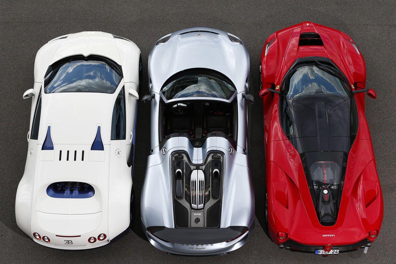 Comparativa: Bugatti Veyron Super Sport vs Ferrari LaFerrari y Porsche 918 Spyder, trío de ases