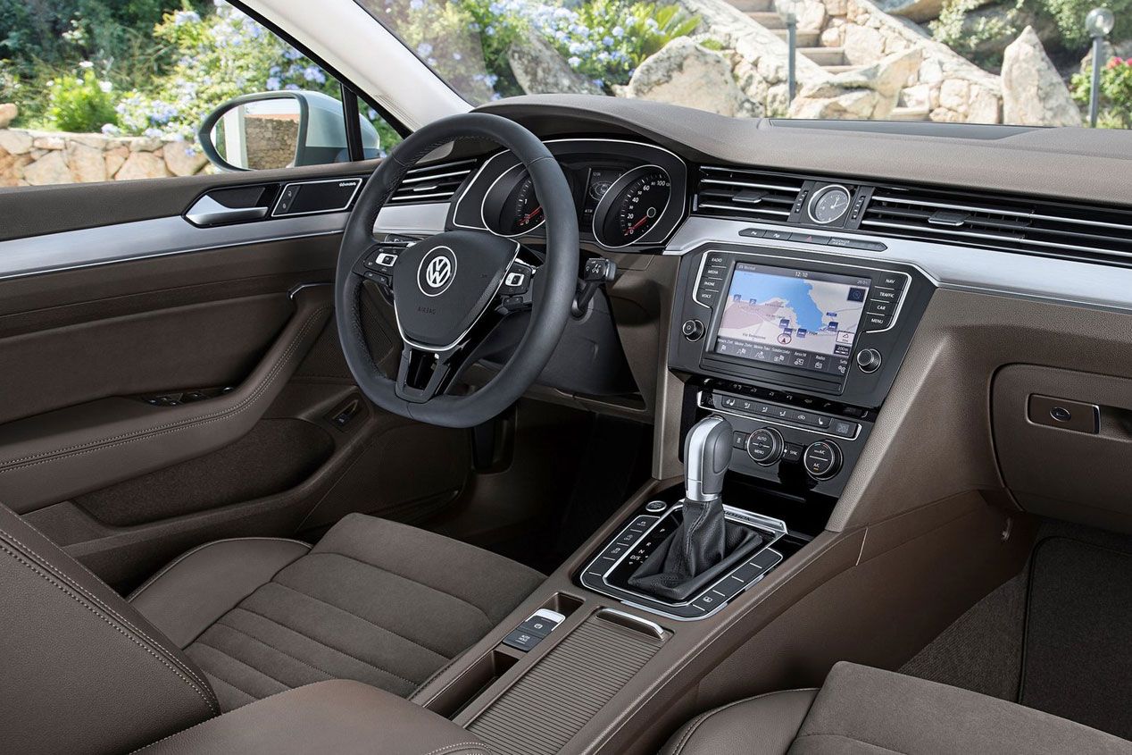 Los mejores coches para personas altas