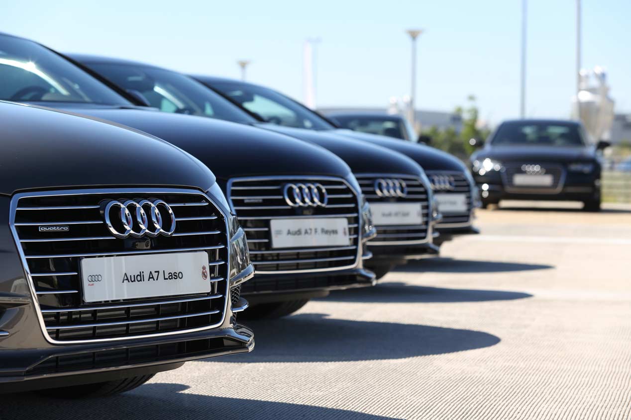 Los jugadores del Real Madrid de baloncesto reciben sus nuevos Audi A7