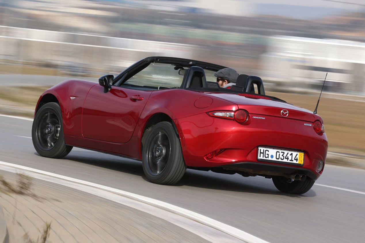 Los 5 coches más baratos que te dan más alegrías al volante