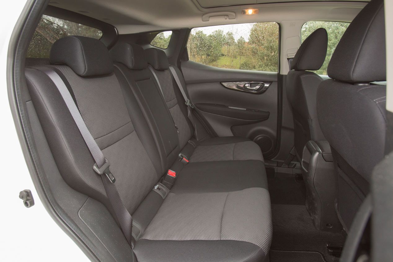 Comparativa: Mazda CX-5 2.0 Skyactiv-G vs Nissan Qashqai 1.6 DIG-T