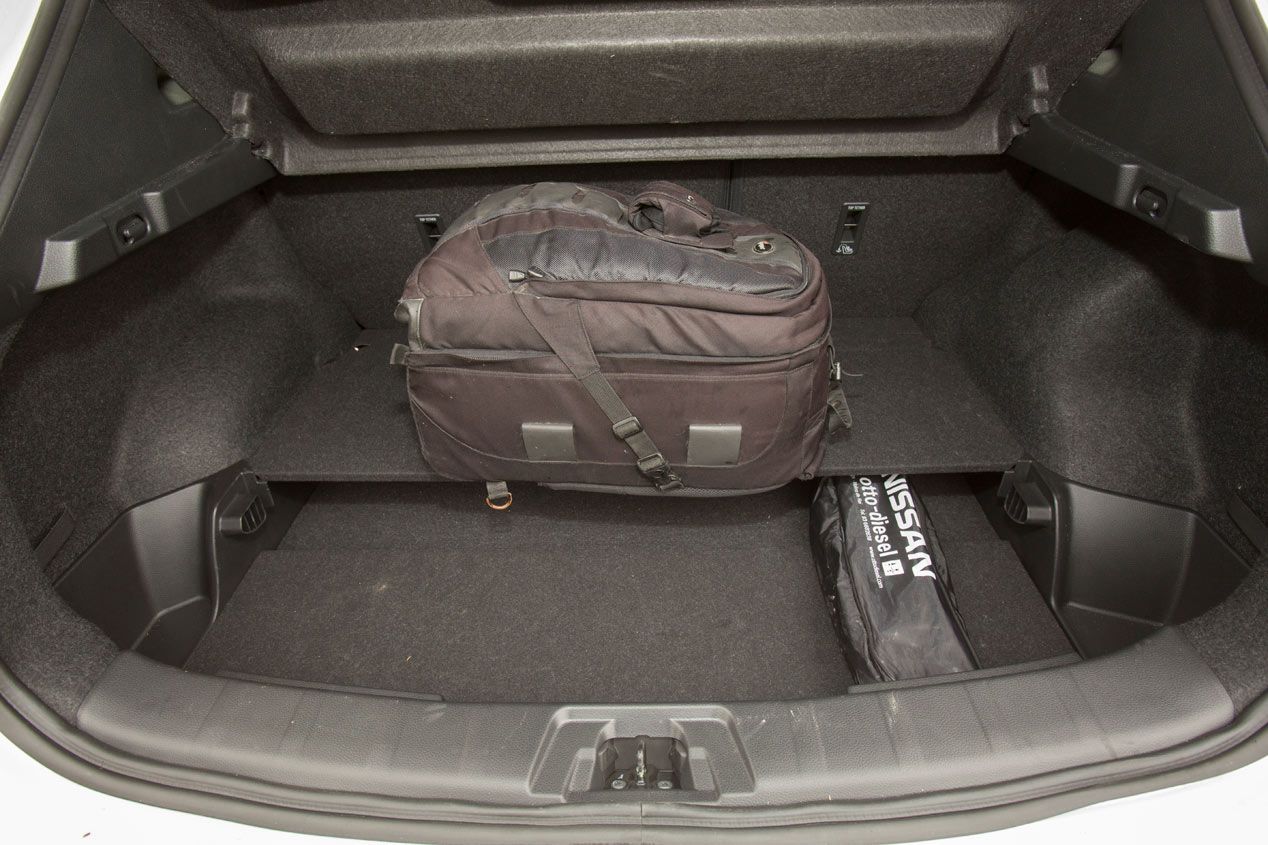 Comparativa: Mazda CX-5 2.0 Skyactiv-G vs Nissan Qashqai 1.6 DIG-T