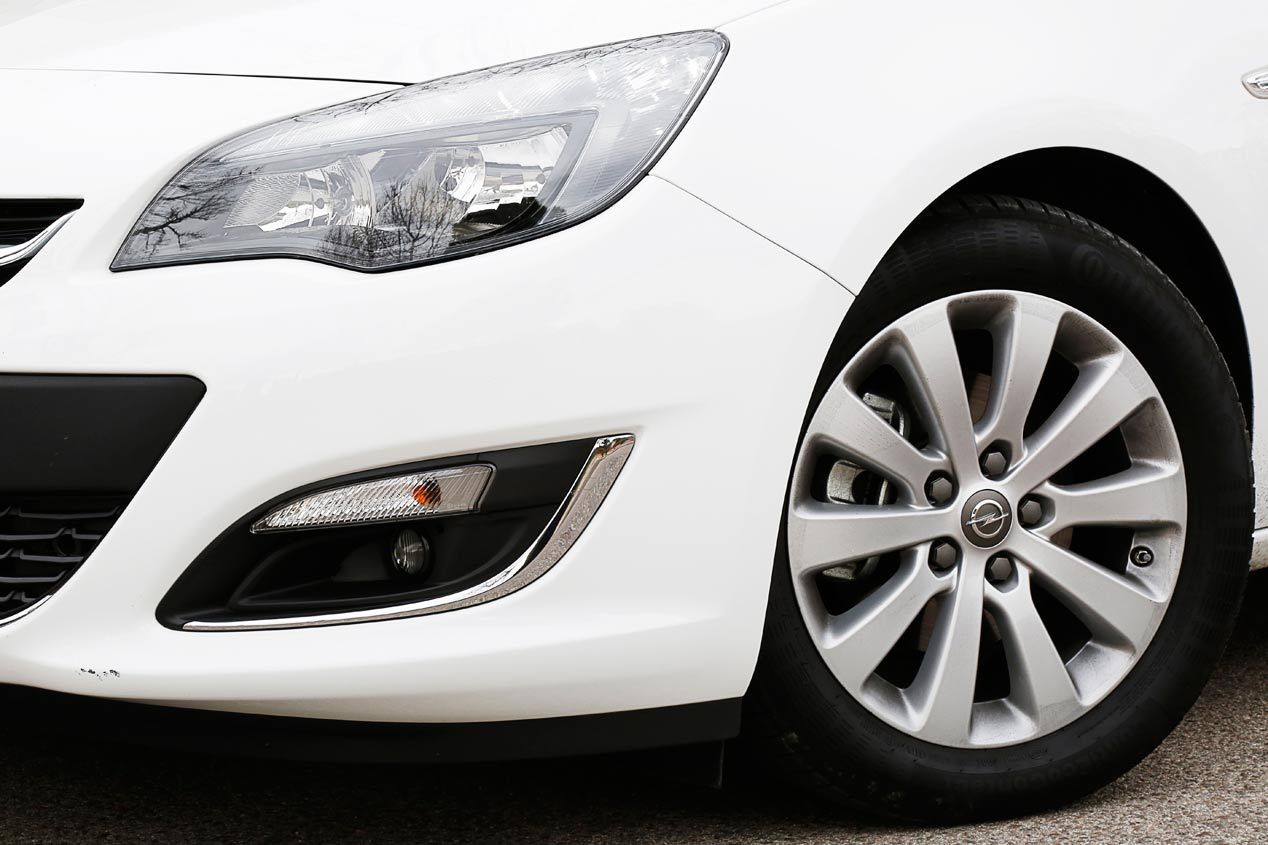 Comparativa: Honda Civic 1.6 i-DTEC vs Opel Astra 1.6 CDTi y Peugeot 308 1.6 BlueHDI
