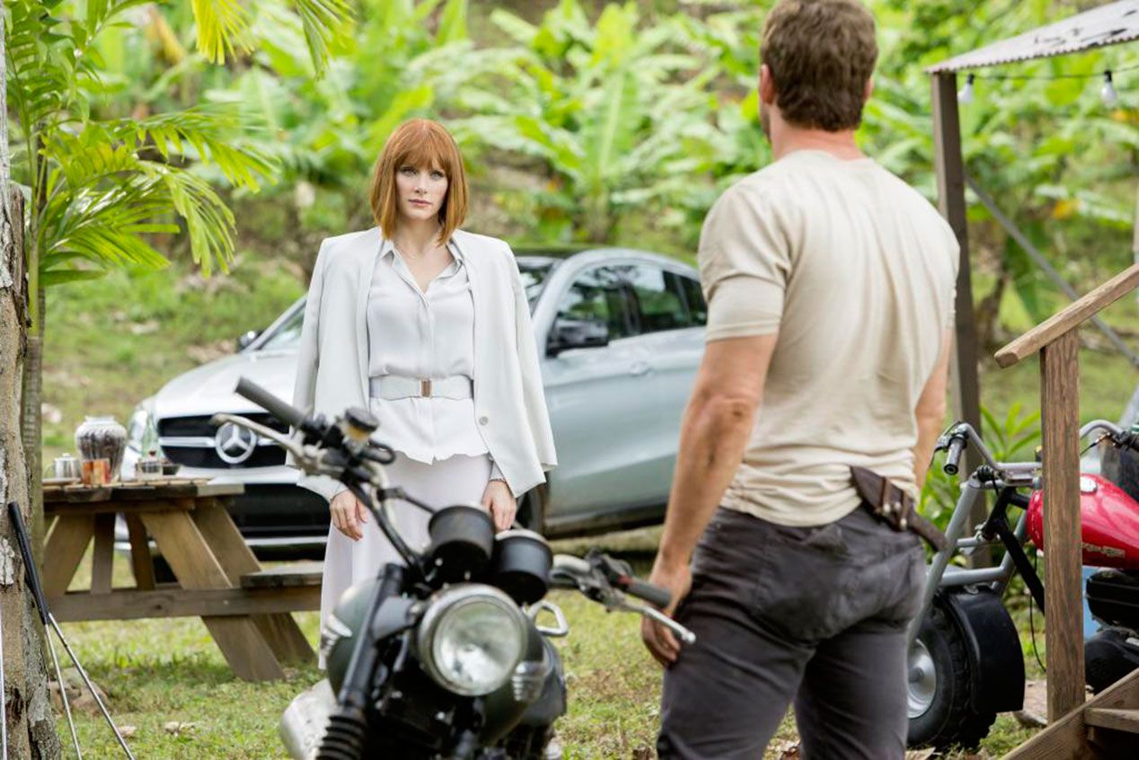 Los coches de Jurassic World, estrellas en un mundo de dinosaurios