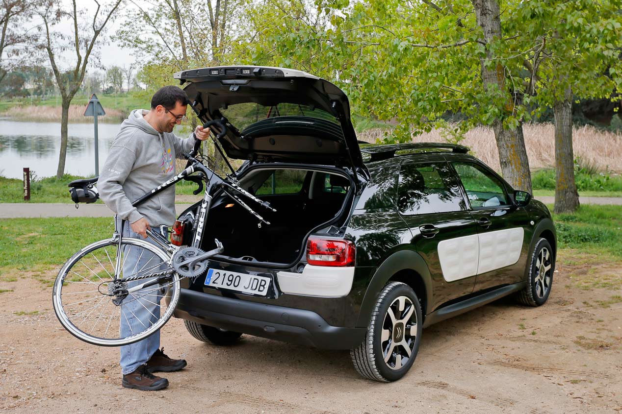 Prueba: Citroën C4 Cactus 1.2 Pure Tech 82 CV , amaestra la ciudad