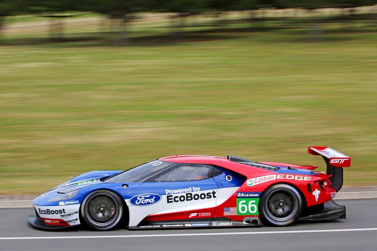 Ford GT Le Mans Racecar 2016