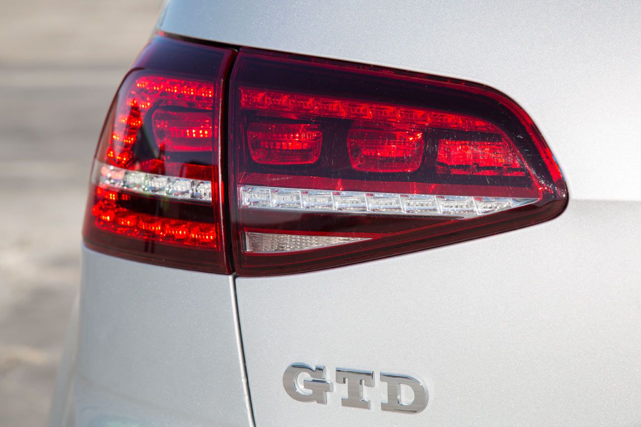 Comparativa: Ford Focus ST 2.0 TDCi vs Peugeot 308 GT BlueHDi 180 y Volkswagen Golf GTD