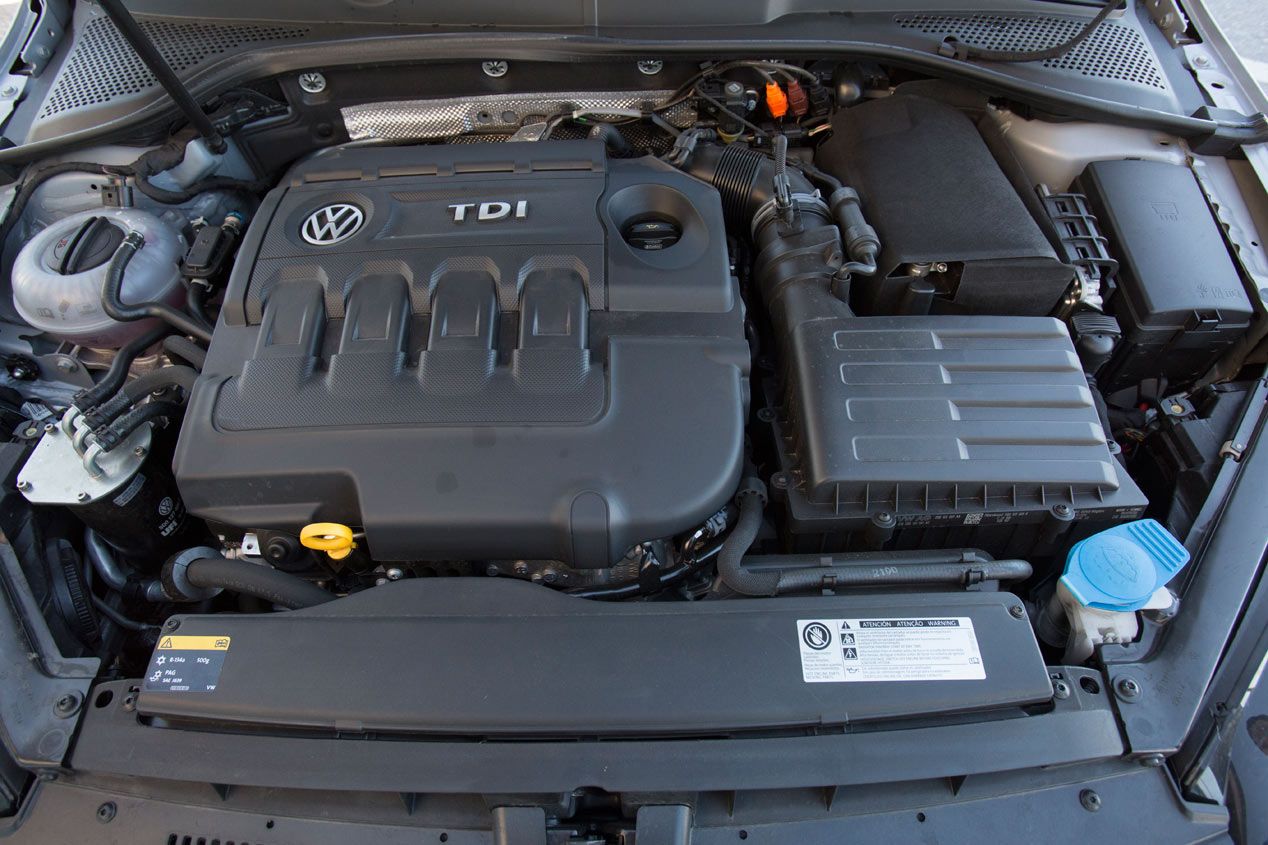 Comparativa: Ford Focus ST 2.0 TDCi vs Peugeot 308 GT BlueHDi 180 y Volkswagen Golf GTD