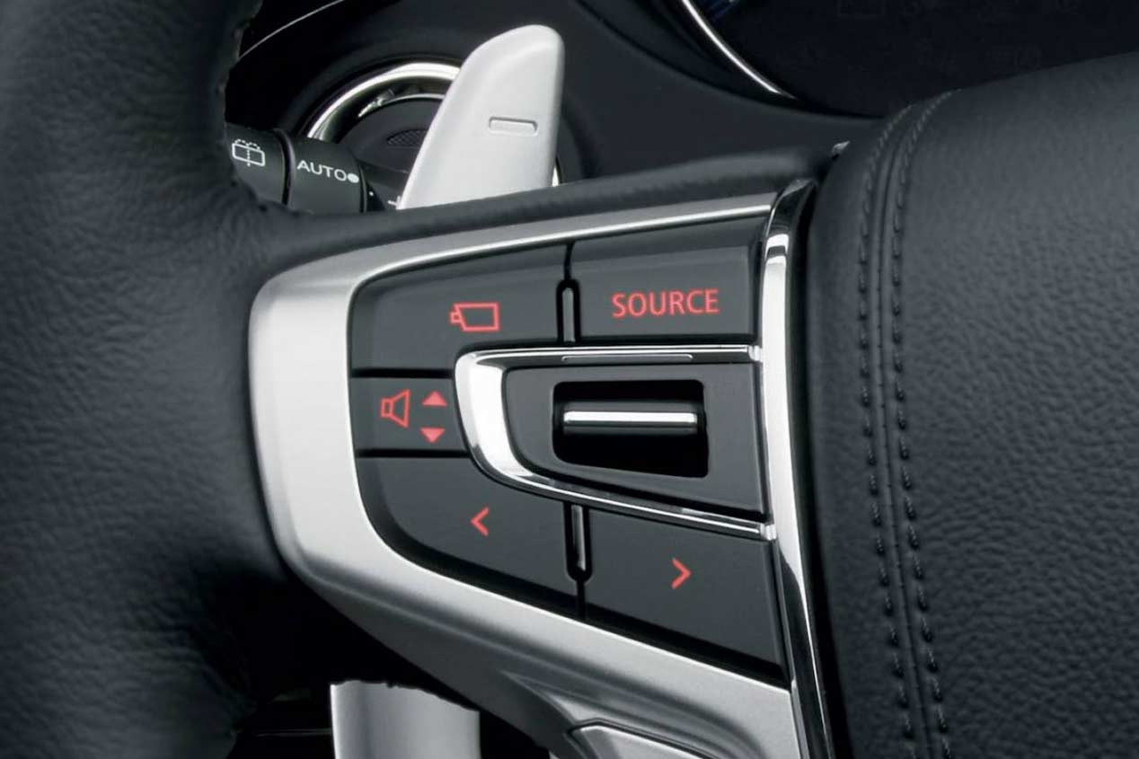 Mitsubishi Outlander PHEV 2016