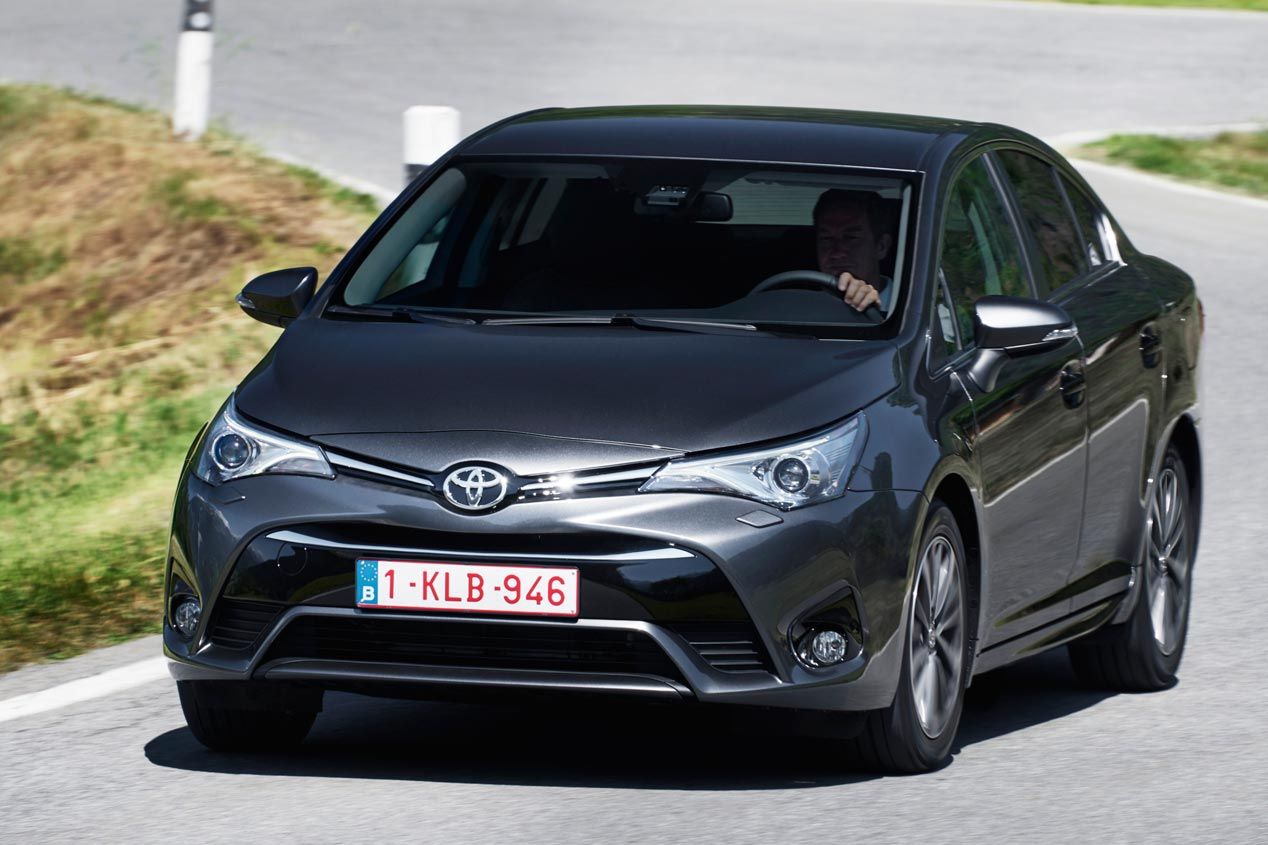 Toyota Avensis 2015