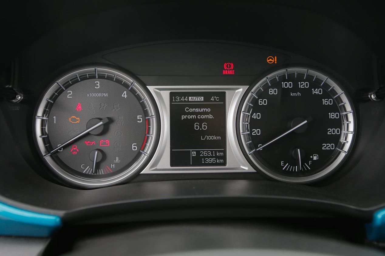 Prueba: Suzuki Vitara 1.6 DDIS 4WD, SUV de buena familia